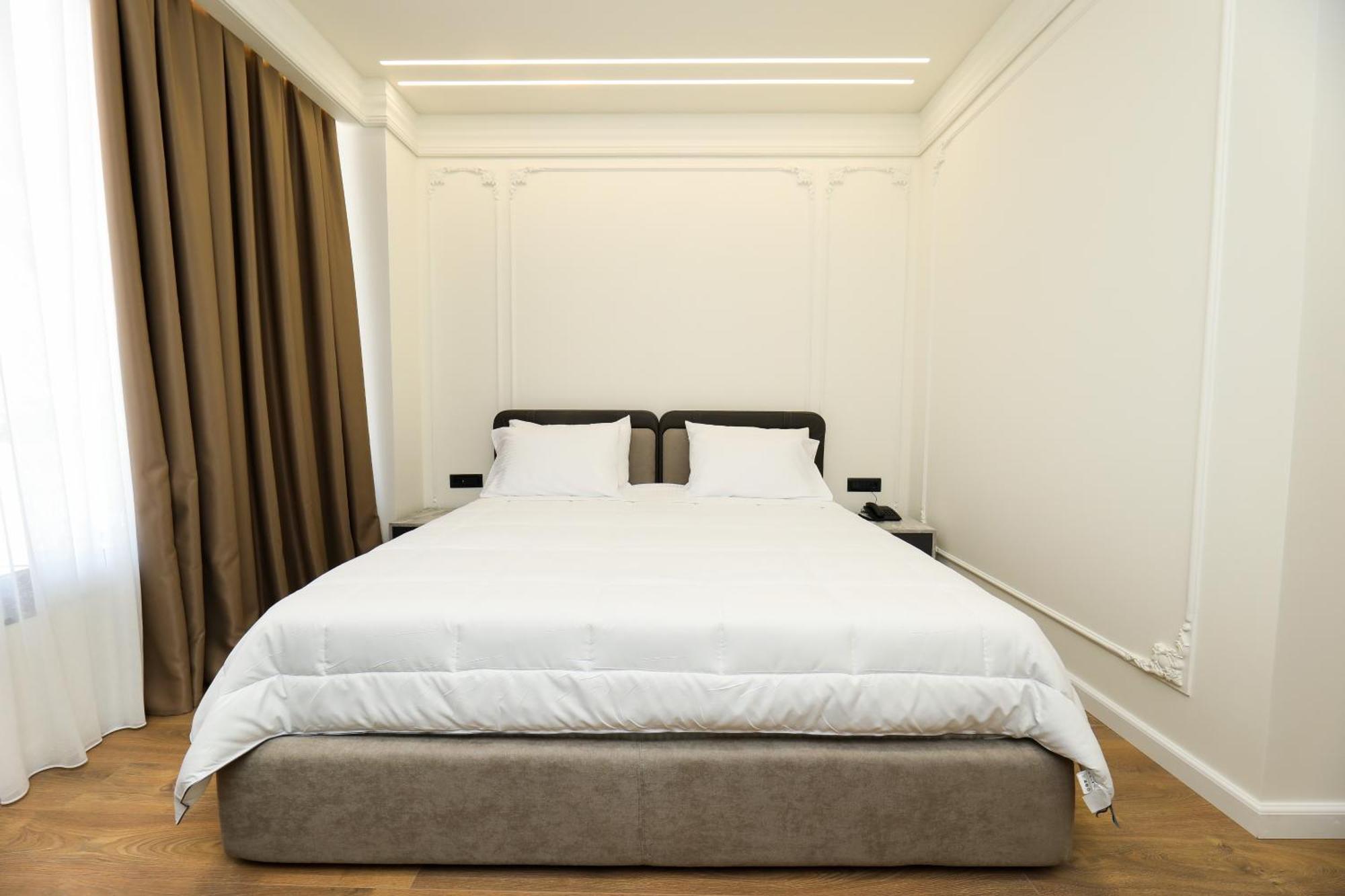 Hotell Adore Vlorë