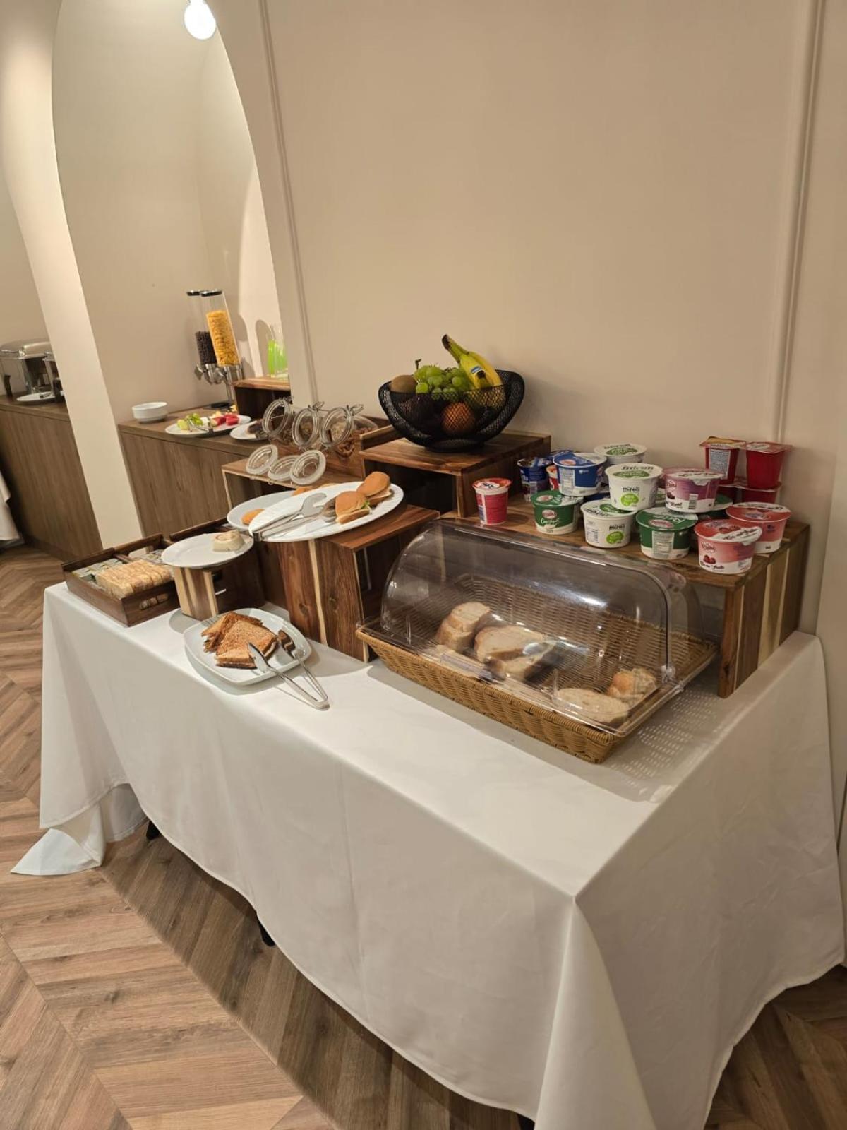 Adore Hotell Vlorë